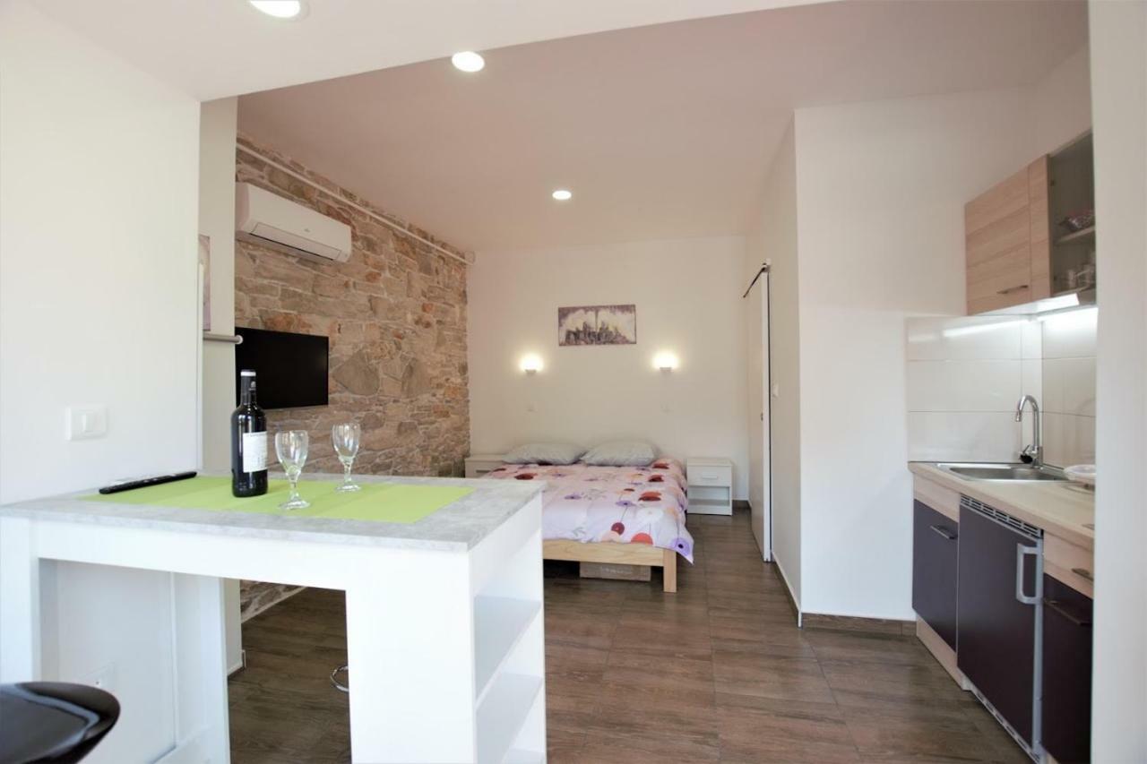 Studio Apartman Danijela Пула Екстер'єр фото